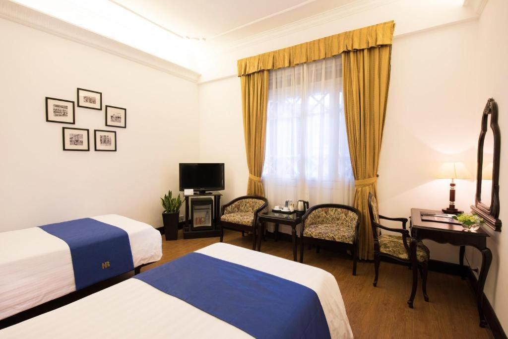 Hoa Binh Hotel Hanoi Bagian luar foto