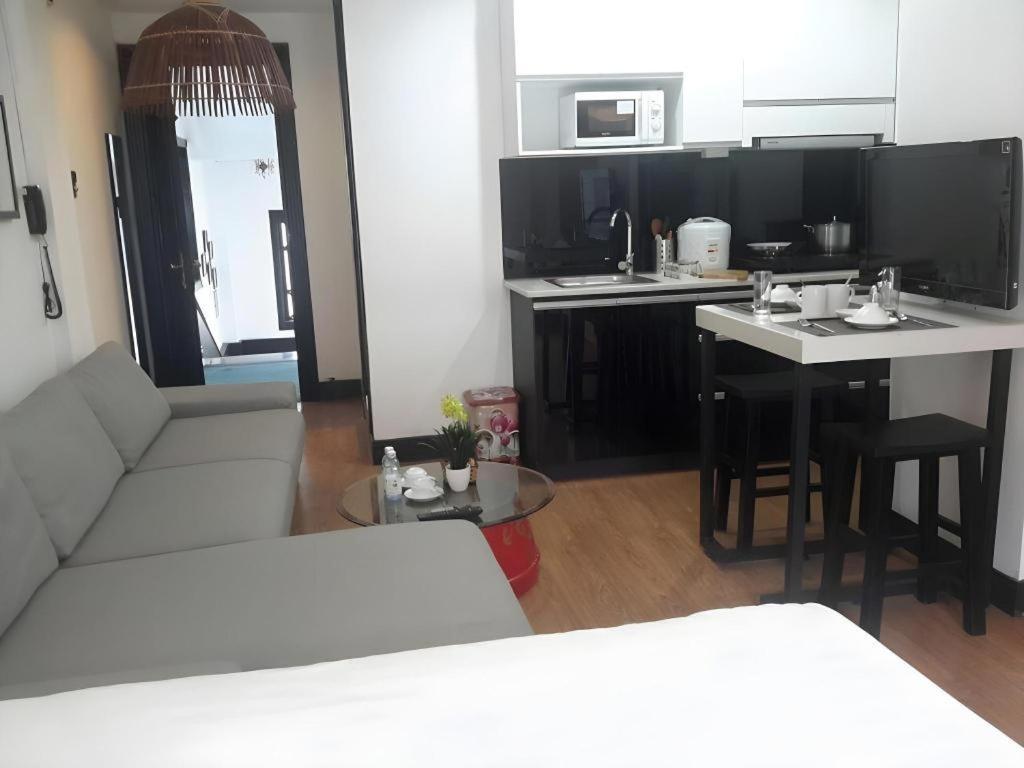 Hoa Binh Hotel Hanoi Bagian luar foto