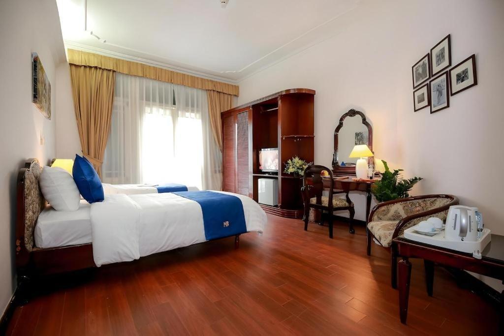Hoa Binh Hotel Hanoi Bagian luar foto